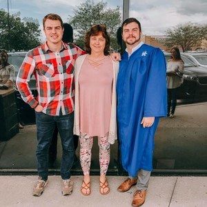 Meet your Posher, Lori